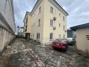 3bdrm Apartment in Ikota Villa for rent
