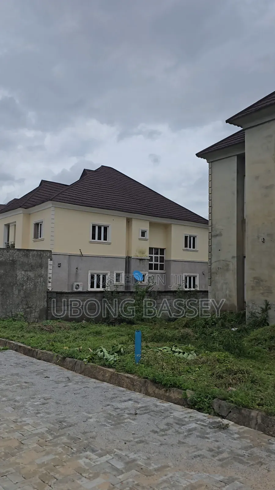 5 Bedrooms Duplex for Sale