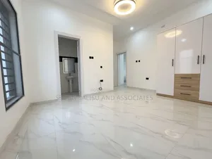 5 Bedroom Semi Detached Duplex