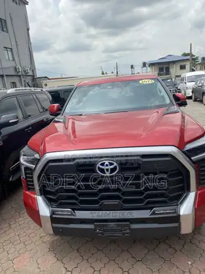 Toyota Tundra 2023 Red