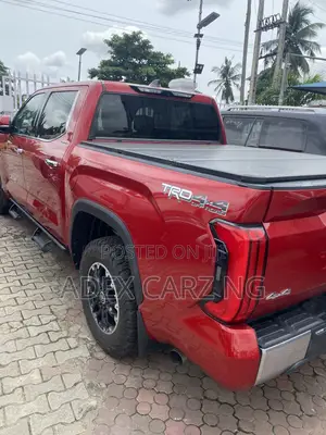 Toyota Tundra 2023 Red