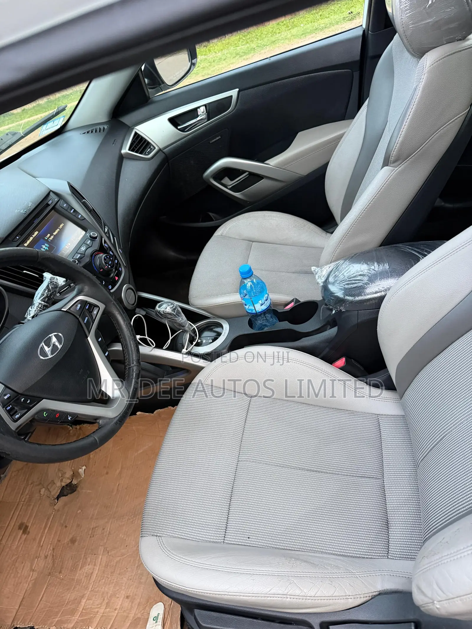 Hyundai Veloster 2013 White