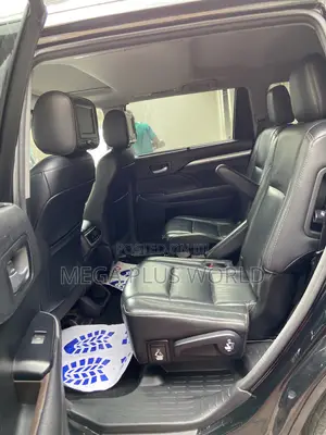 Toyota Highlander 2016 Black