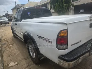 Toyota Tundra 2005 White