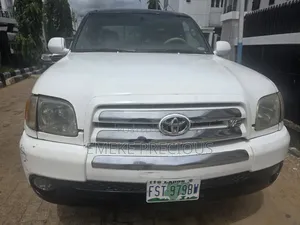 Toyota Tundra 2005 White
