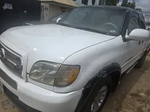 Toyota Tundra 2005 White
