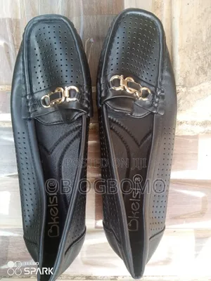 Female Shoe