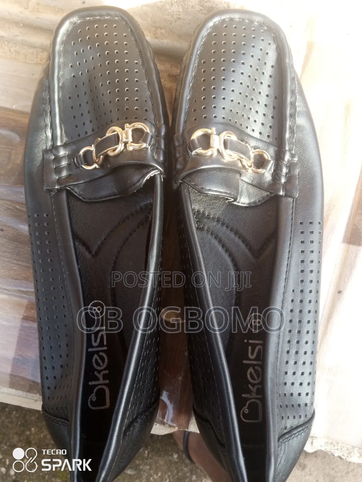Female Shoe