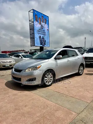 Toyota Matrix 2010 Silver