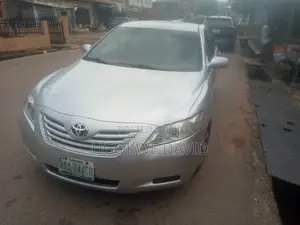 Toyota Camry 2009 Silver