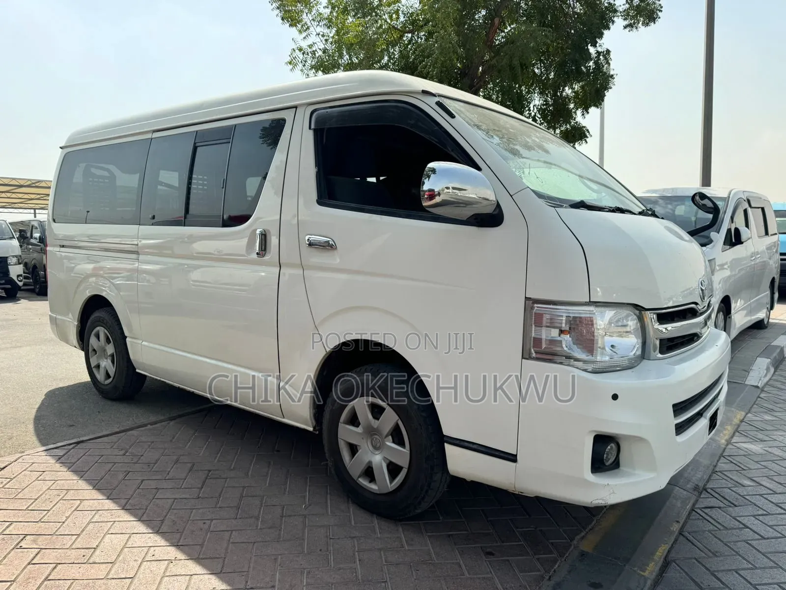 Toyota HiAce 2012 White