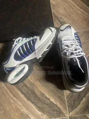 Nike Air Max Sneaky