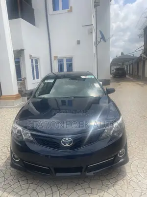 Toyota Camry L 4dr Sedan (2.5L 4cyl 6A) 2014 Blue