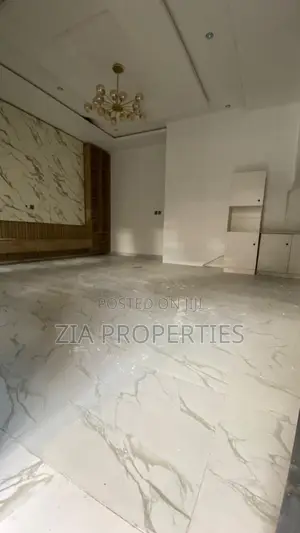 1bdrm Shared Apartment in Ikota for rent
