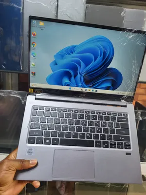 Laptop Acer Swift 5 8GB Intel Core i5 SSD 256GB