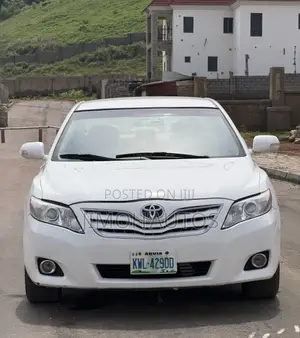 Toyota Camry 2011 White