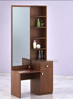 A Very Good Vanity Dressing Mirror