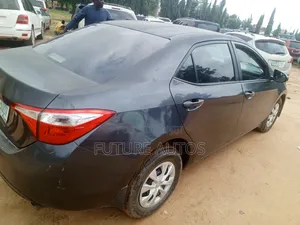 Toyota Corolla 2015 Gray