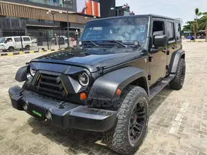Jeep Wrangler Sahara 2013 Black