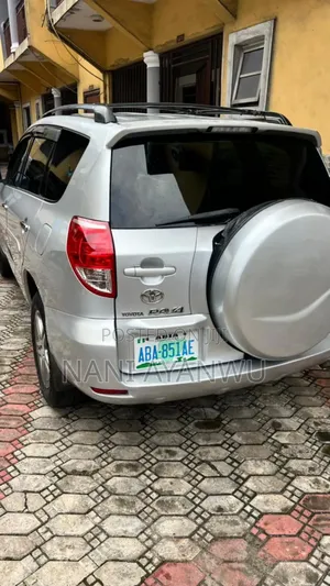 Toyota RAV4 2008 Silver