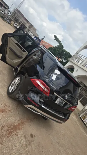 Mercedes-Benz M Class 2012 Black