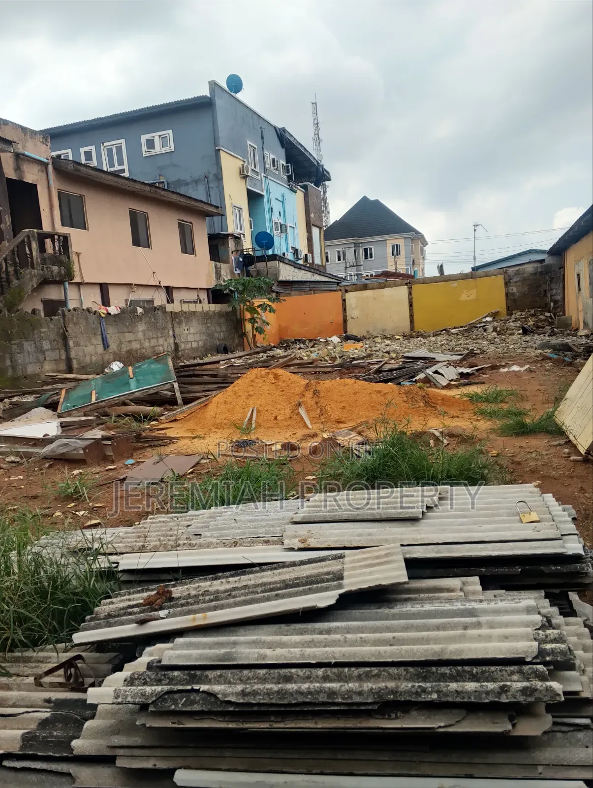 Land for Lease Off Ogunusi Rd