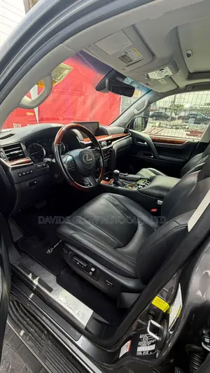 Lexus LX 570 AWD 2017 Gray