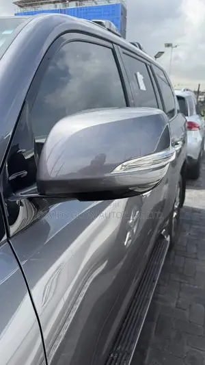 Lexus LX 570 AWD 2017 Gray