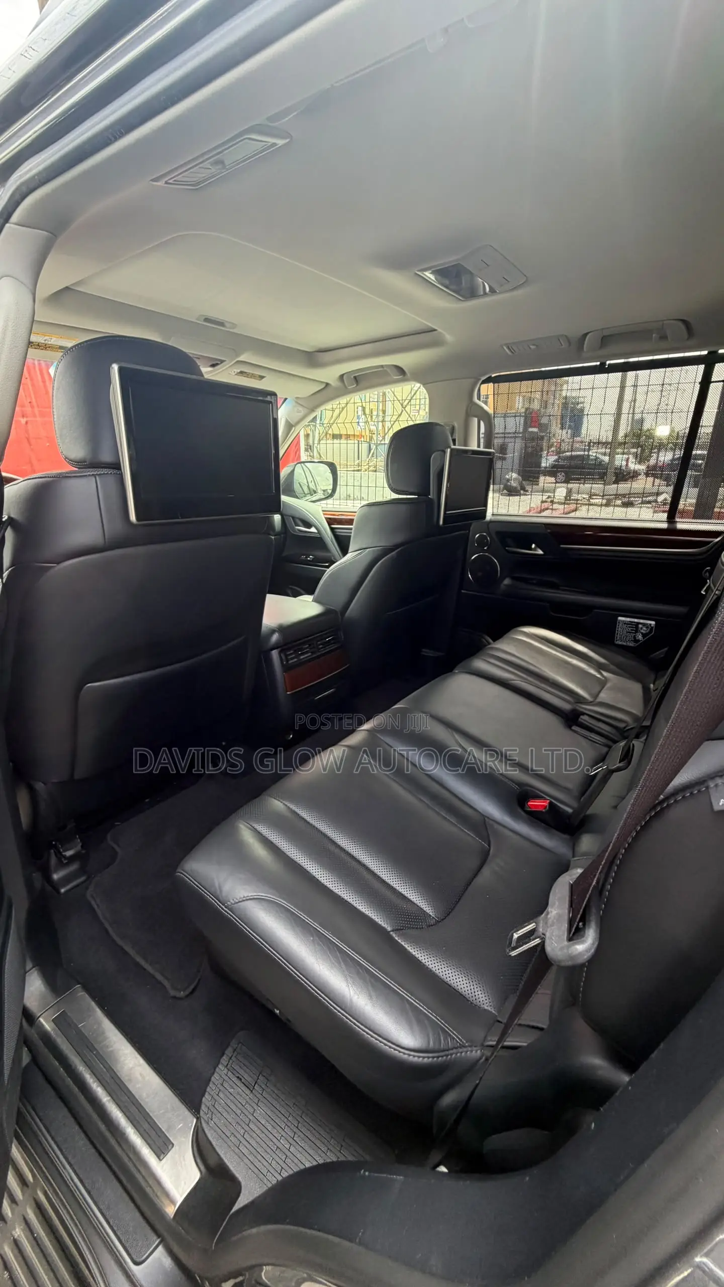Lexus LX 570 AWD 2017 Gray