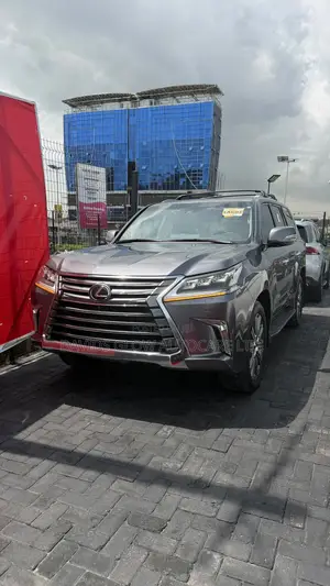 Lexus LX 570 AWD 2017 Gray