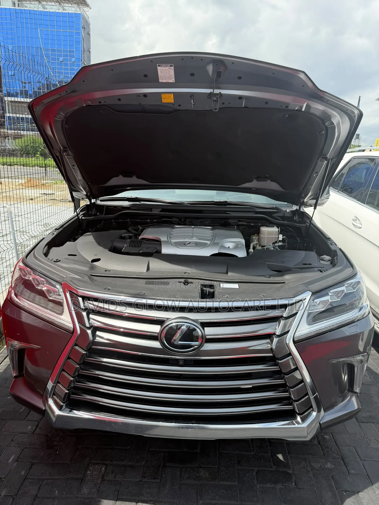 Lexus LX 570 AWD 2017 Gray