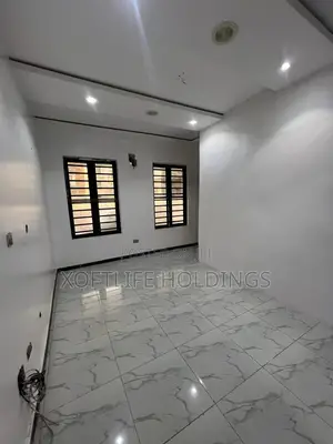 Mini Flat in Ikate for rent