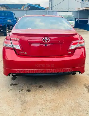 Toyota Camry 2010 Red