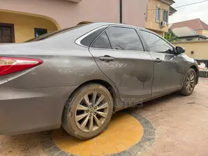 Toyota Camry XSE V6 4dr Sedan (3.5L 6cyl 6A) 2016 Gray
