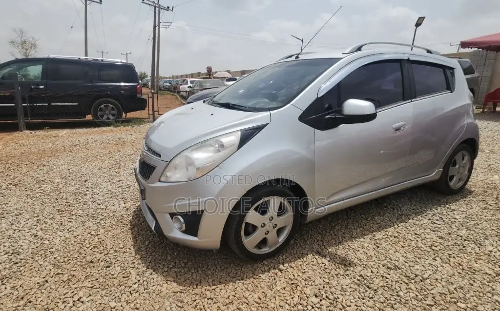 Chevrolet Spark 2011 Silver