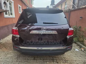 Toyota Highlander Limited 2011 Burgundy