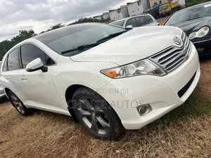 Toyota Venza 2011 White