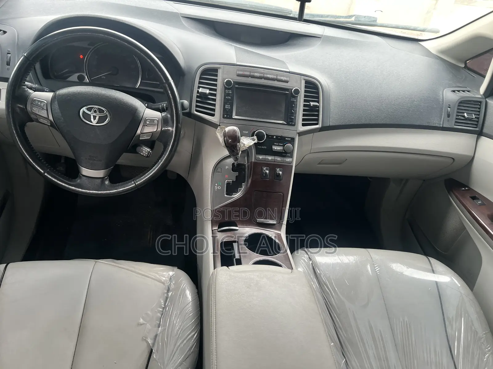 Toyota Venza 2011 White