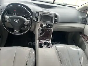 Toyota Venza 2011 White