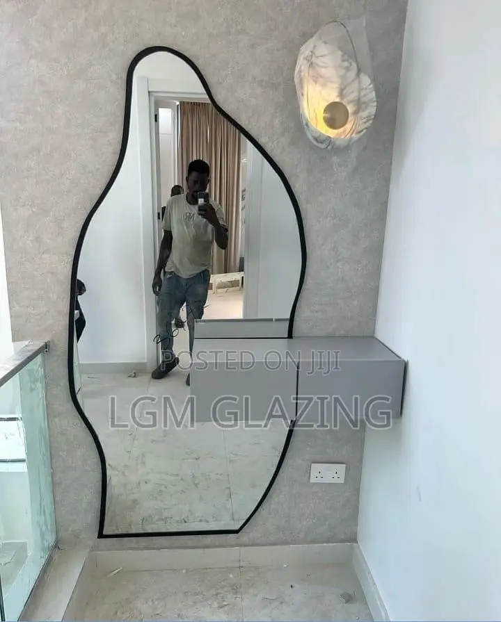 Premium Wall Mirrors – Modern Elegant Designs