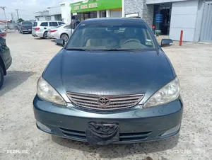 Toyota Camry LE 4dr Sedan (2.4L 4cyl 5M) 2003 Green