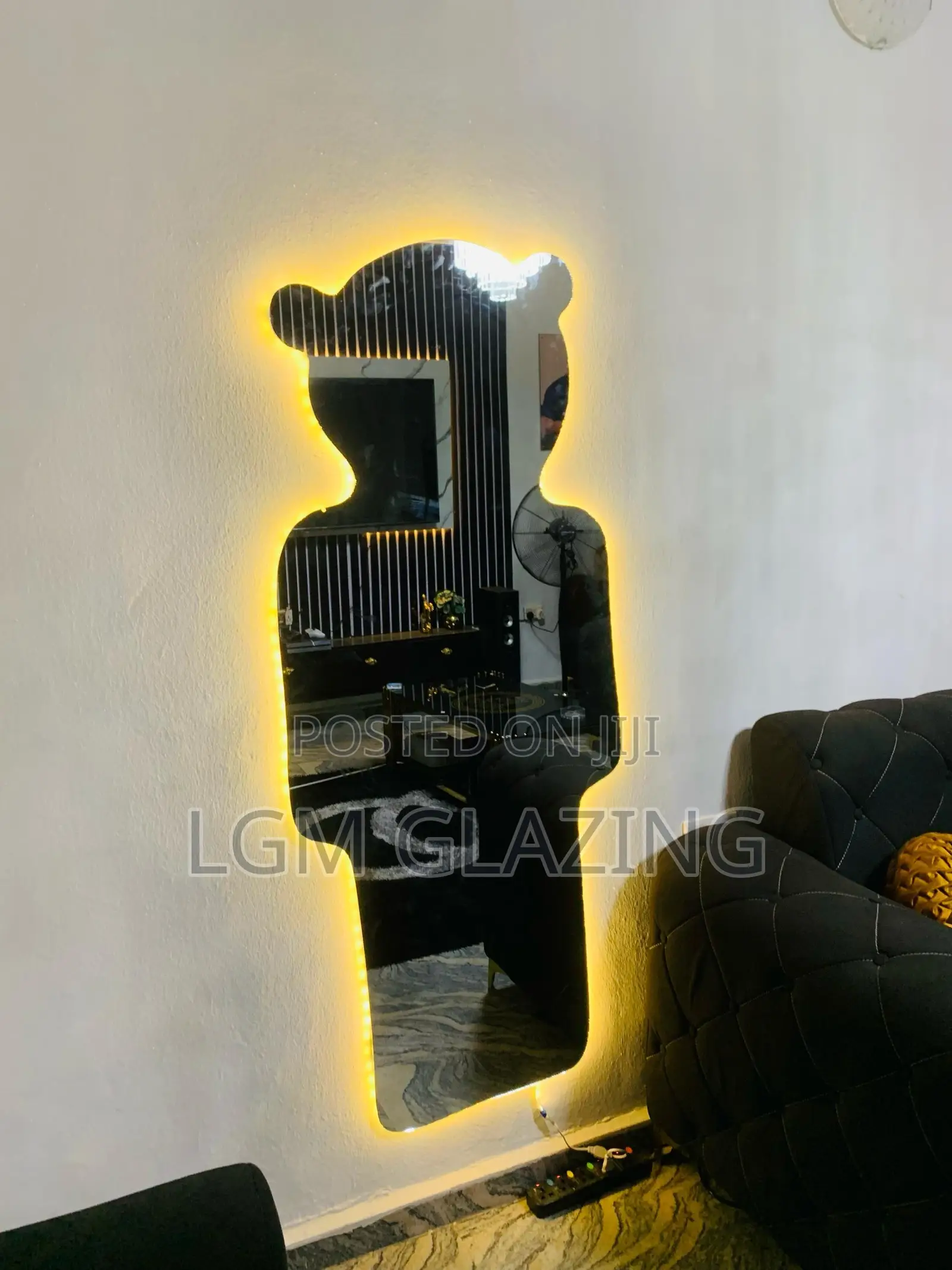 Premium Wall Mirrors – Modern Elegant Designs