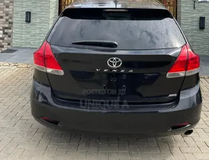 Toyota Venza 2010 Black