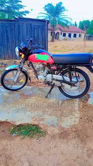 Honda XL 125 2022 Red