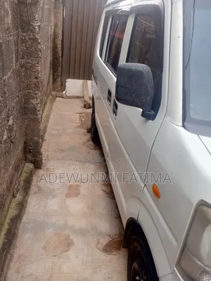 Suzuki Every 2010 White