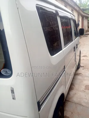Suzuki Every 2010 White