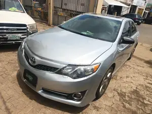 Toyota Camry 2012 Silver