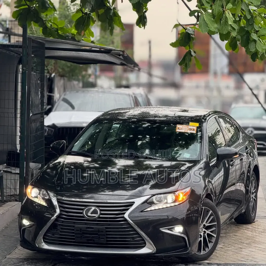 Lexus ES 2017 Black