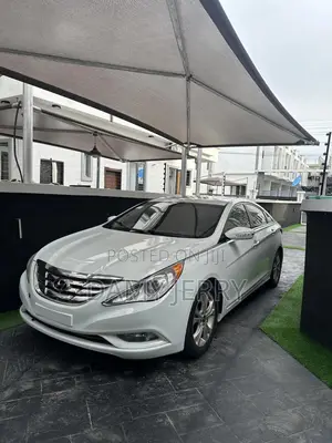 Hyundai Sonata 2011 White