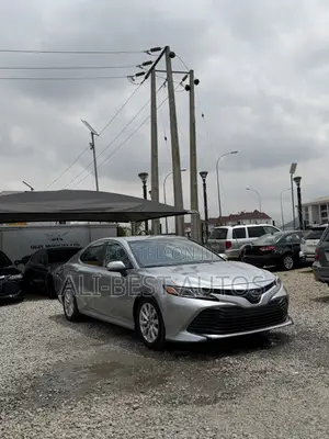 Toyota Camry 2020 Silver